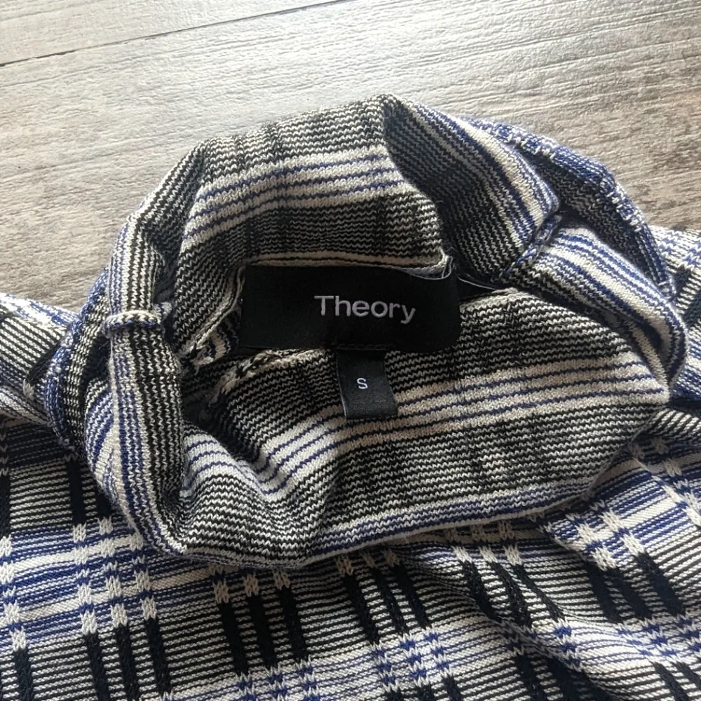 THEORY Prosecco Knit Plaid Turtleneck